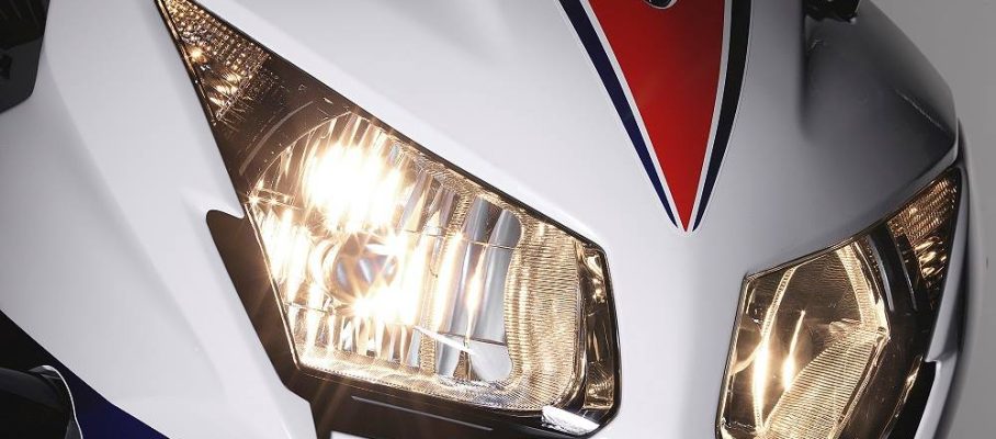 Honda-CBR250R-headlamp