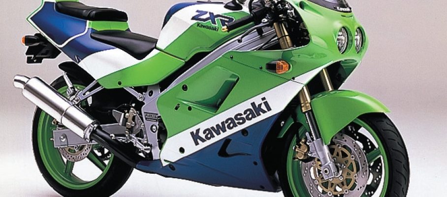 kawasaki-zx250-motomaxoneblog_