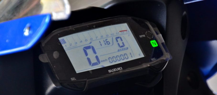 Suzuki GSX-R150 speedometer