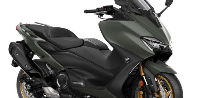 2020-Yamaha-TMAX-560-scooter-motomaxone (4)1