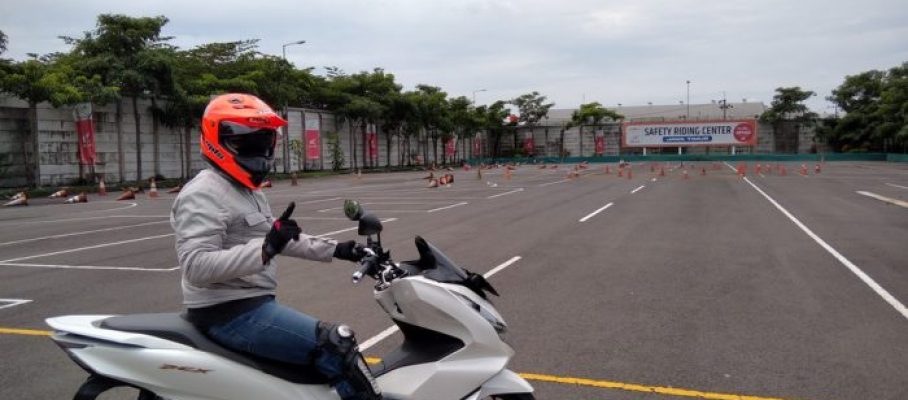 MotomaxoneCom First Ride Honda PCX 160 2021 mpm honda 1